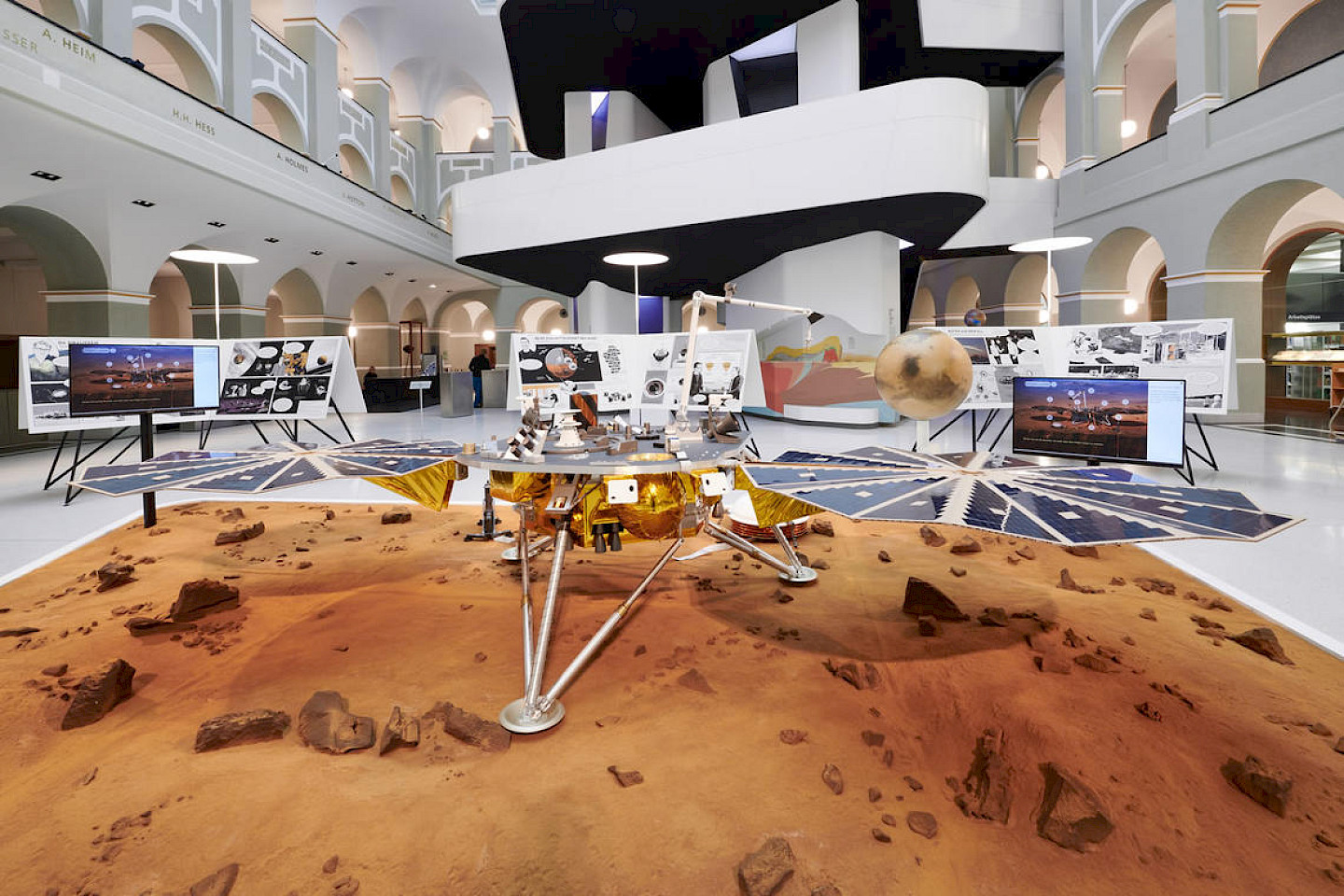 InSight-Mission: Was erzählen Marsbeben über den Roten Planeten?
