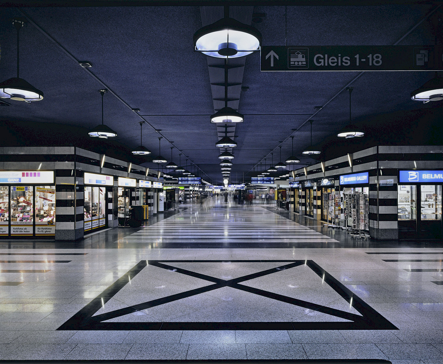 Der Bahnhof und die Stadt — Hauptbahnhof Zürich