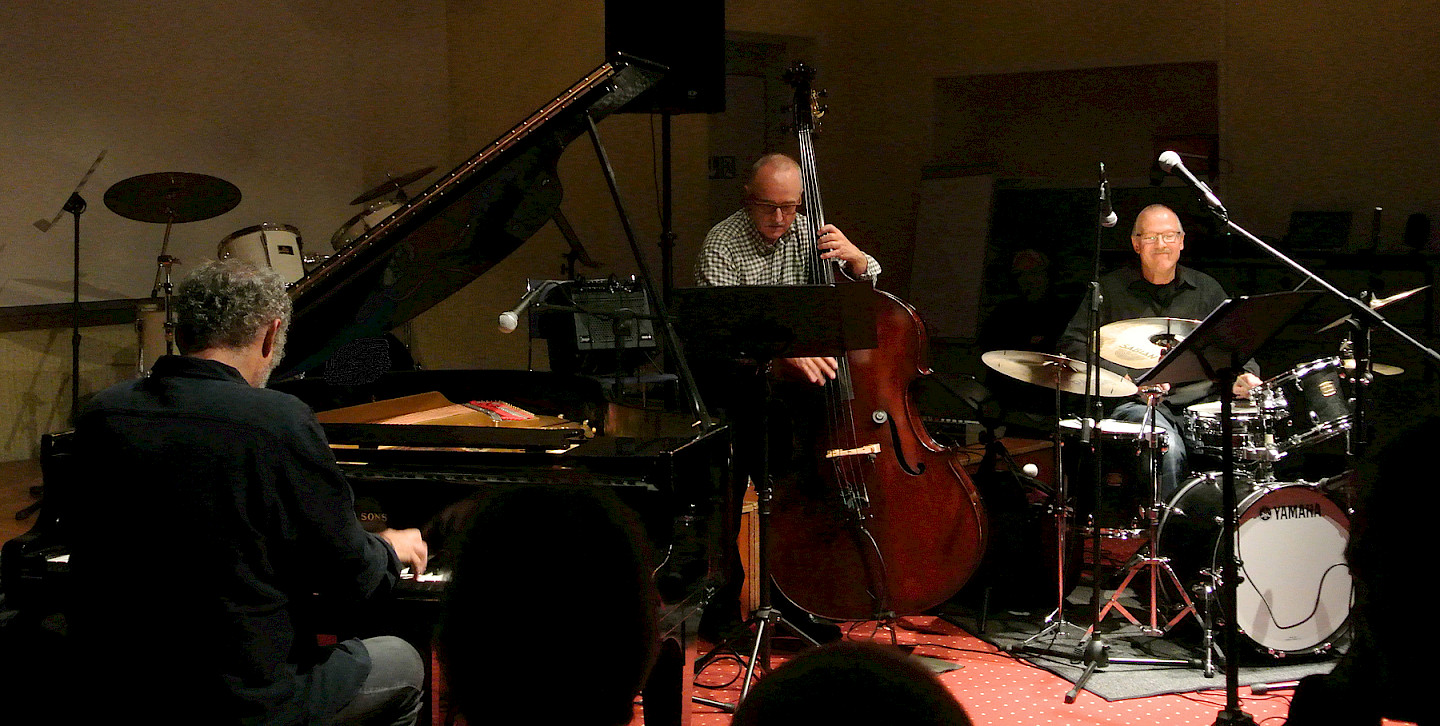 Domenico Capezzuto Swiss Trio