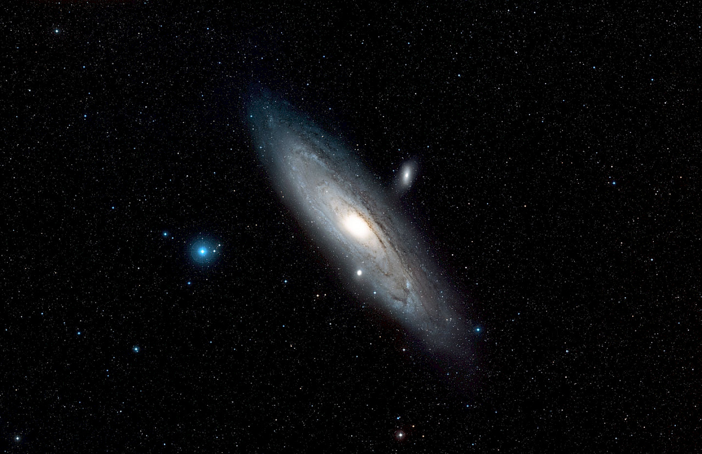 Blick in die Tiefen des Alls: Andromeda-Galaxie