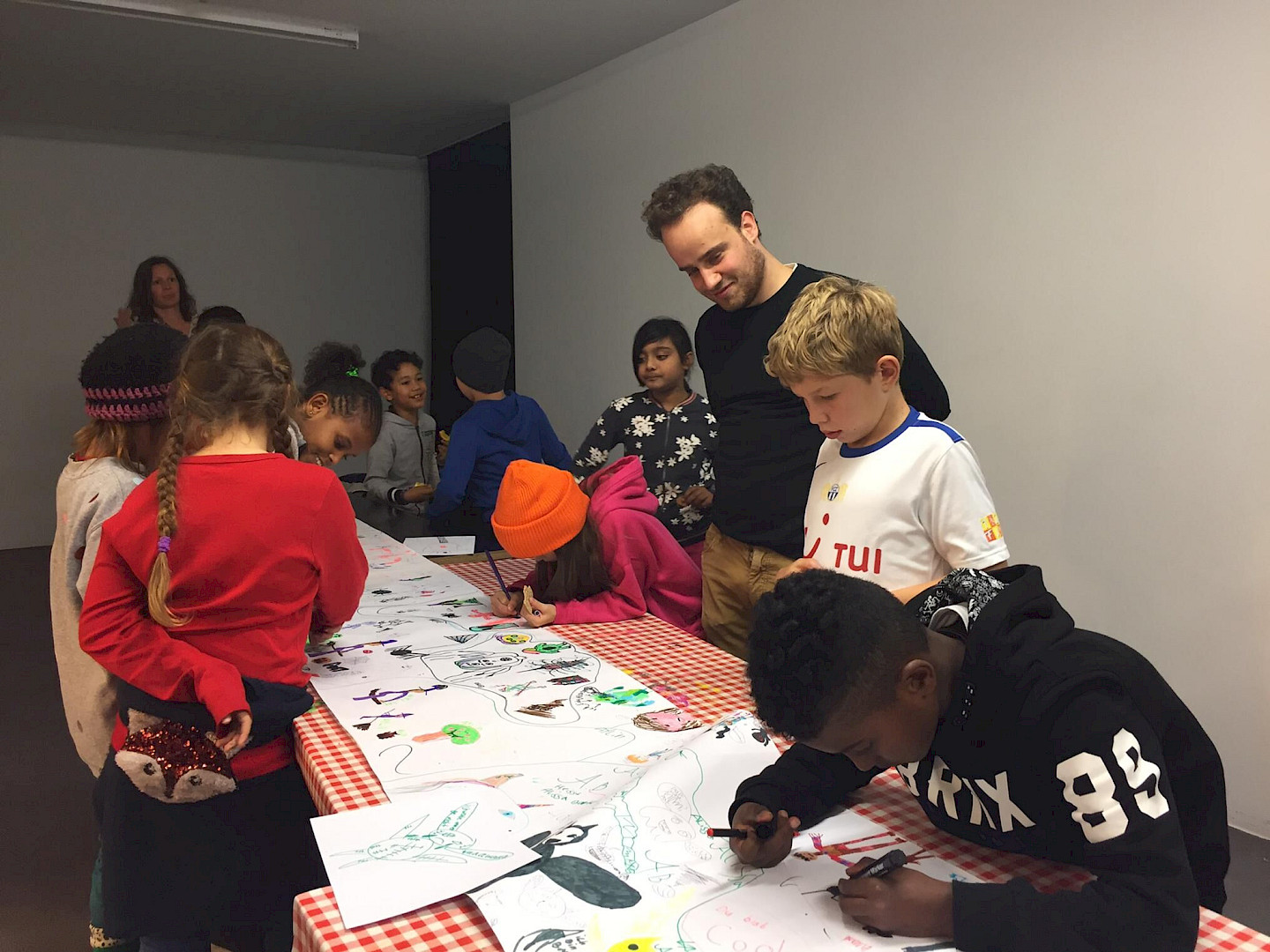 Hallowe'en Special mit Monsterzeichnungs-spezialist Nicolas Frey