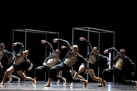Un Ballo, Junior Ballett, Yeoanchae Jeong, Gaetano Maria Signorelli, Iacopo Arregui, Luca Afflitto; Foto: Gregory Batardon