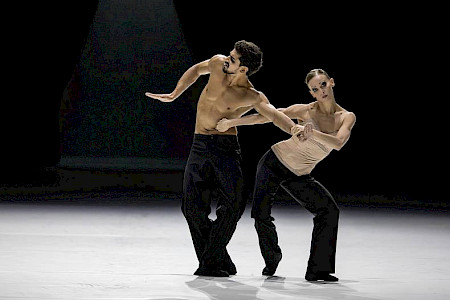 Petruschka/Sacre,Igor Strawinsky,Marco Goecke,Edward Clug,Ballett Zürich; Foto: Gregory Batardon